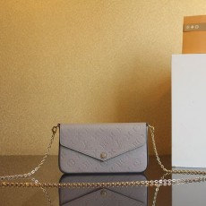 루이비통 포쉐트 펠리시 투르텔 앙프렝뜨 M68697-2516