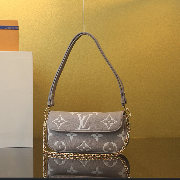 루이비통 여성 숄더백 아이비 체인 지갑 투톤 모노그램 앙프렝뜨 M82211-2518