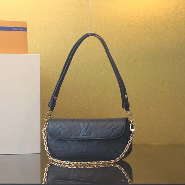 루이비통 여성 숄더백 아이비 체인 지갑 투톤 모노그램 앙프렝뜨M82154-2519