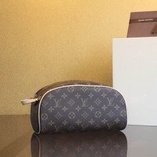 루이비통 킹 사이즈 토일레트리 백 M47528-2551