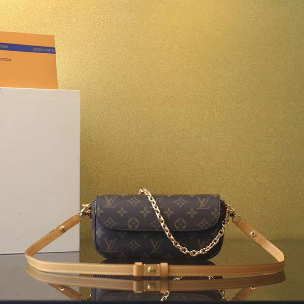 루이비통 포쉐트 카미유 체인 크로스 백 M13566-2566