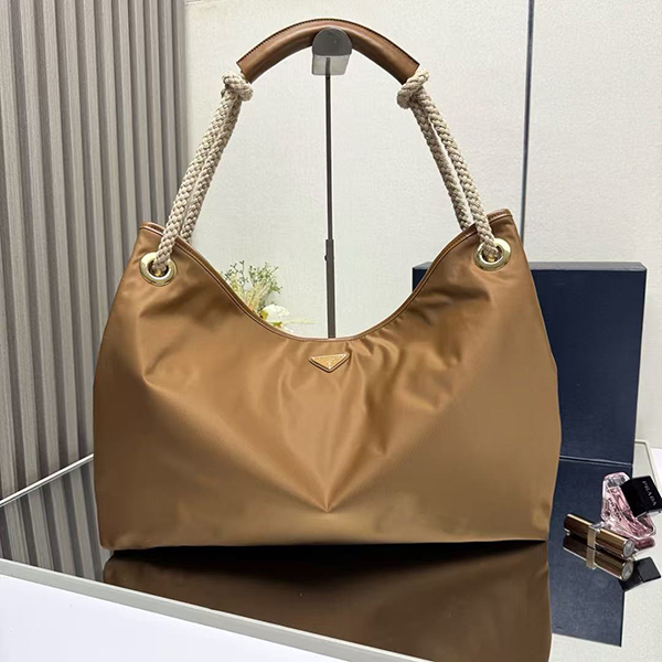 프라다 마리너 리나일론 라지 버킷 백 1BC244-2822