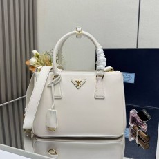 프라다 갤러리아 미디움 사피아노 레더 토트백1BA863-2849