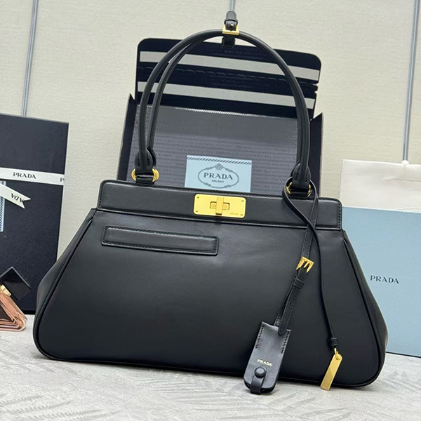 프라다 미디엄 레더 토트 백 1BG569-2887