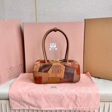 미우미우 가죽 보 백 5BB147-2998