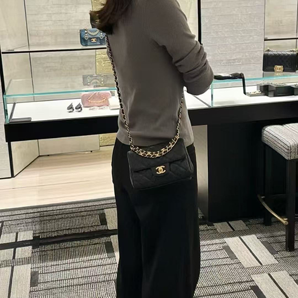 25ss샤넬 크로스백-3042