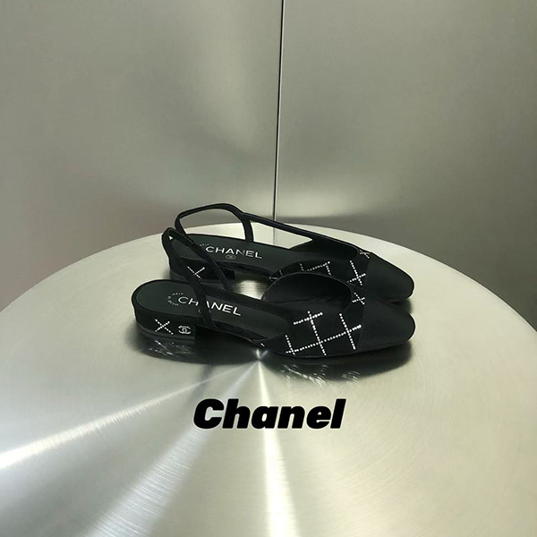 2025샤넬 신상 슬링백{굽높이1.5}-3127