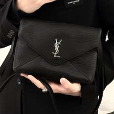 생로랑 카산드라 램스킨 메신저백801490-3378