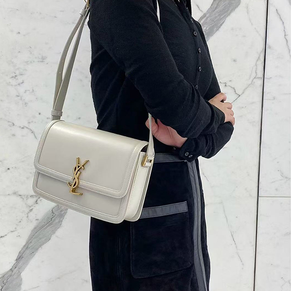 생로랑 솔페리노 미듐 레더 숄더백634305-3399