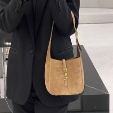 생로랑 Le 5 A 7 서플 베이비 호보백809461-3423