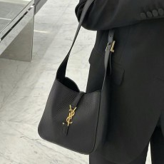 생로랑 Le 5 A 7 서플 베이비 호보백809461-3430