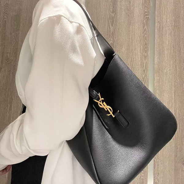 생로랑 Le 5 A 7 서플 스몰 호보백713938-3439