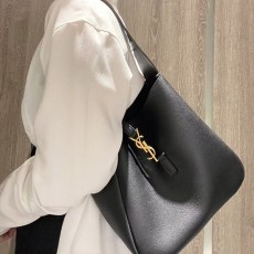 생로랑 Le 5 A 7 서플 스몰 호보백713938-3439