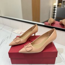 발렌티노 V로고 슬링백 힐 펌프스-3764