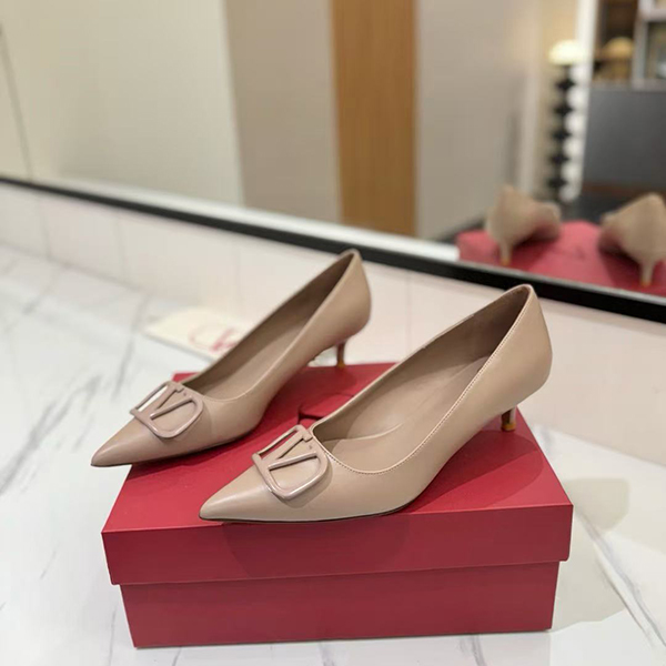 발렌티노 V로고 슬링백 힐 펌프스-3770