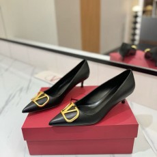 발렌티노 V로고 슬링백 힐 펌프스-3771