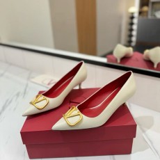 발렌티노 V로고 슬링백 힐 펌프스-3773
