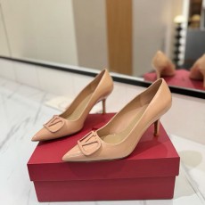 발렌티노 V로고 슬링백 힐 펌프스-3775