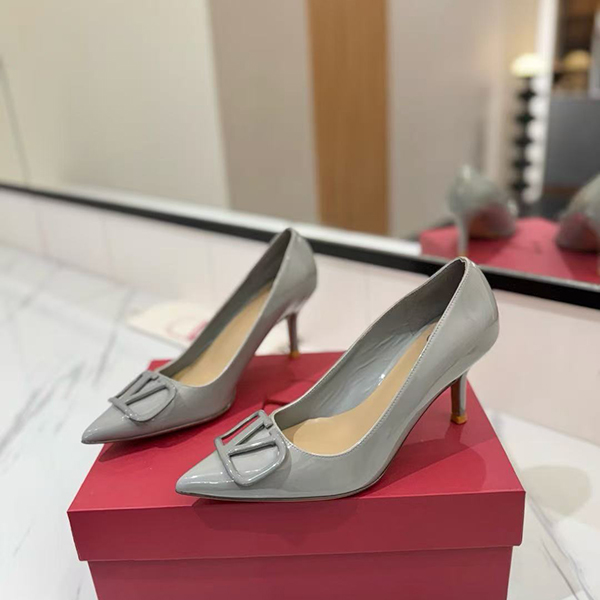 발렌티노 V로고 슬링백 힐 펌프스-3777