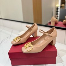 발렌티노 V로고 슬링백 힐 펌프스-3783