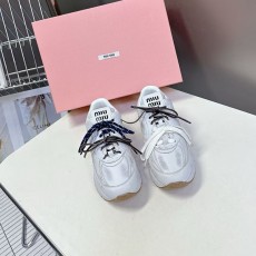 미우미우 스니커즈-3966