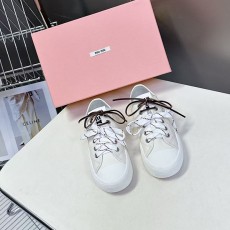 미우미우 스니커즈-3982