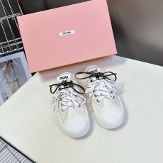 미우미우 스니커즈-3983