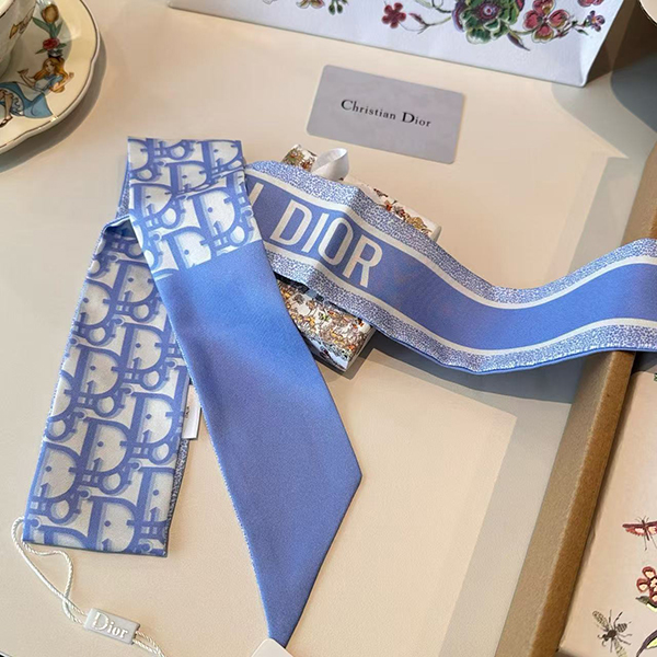 디올 신상 트윌리-4398