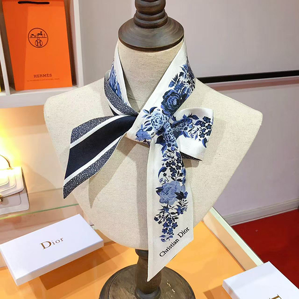 디올 신상 트윌리-4411