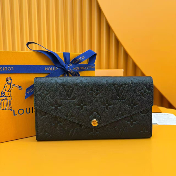 루이비통 장지갑M82257-4605