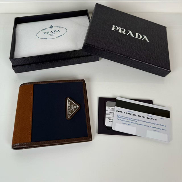프라다 반지갑-4628