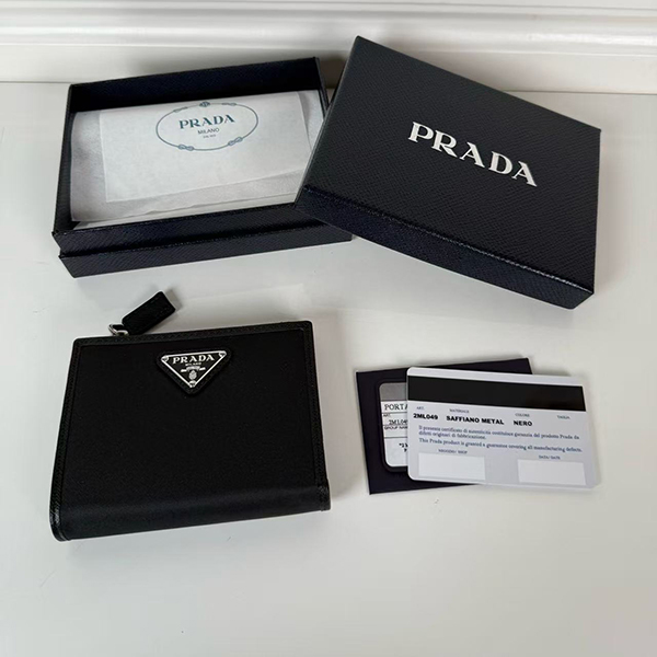 프라다 반지갑-4631