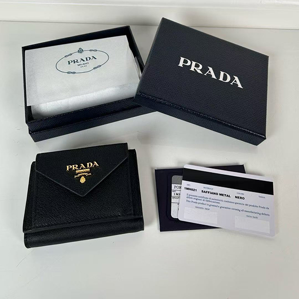 프라다 반지갑-4642